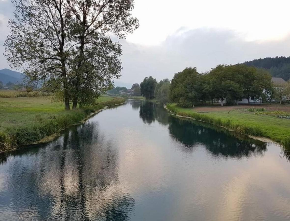 Apartments Paradiso Otočac Екстериор снимка