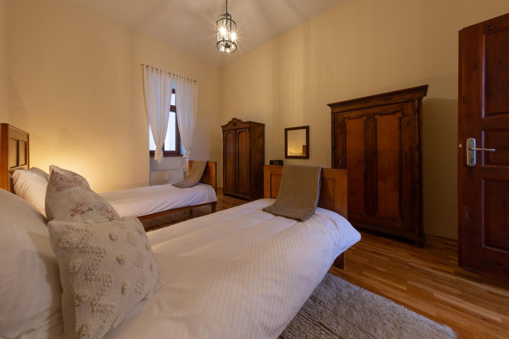 Apartments Paradiso Otočac Стая снимка